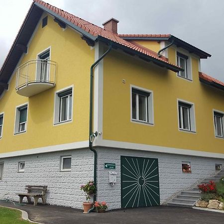 Gaestehaus Jeindl Hartmannsdorf Bagian luar foto