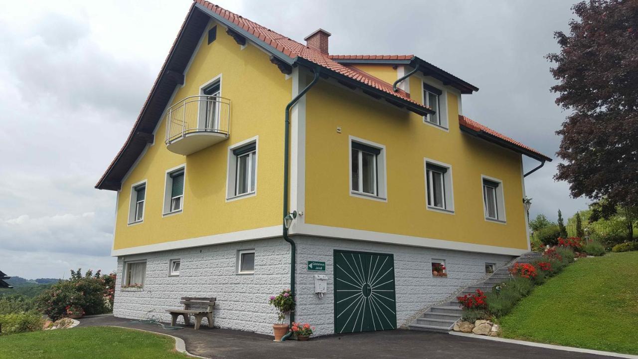 Gaestehaus Jeindl Hartmannsdorf Bagian luar foto
