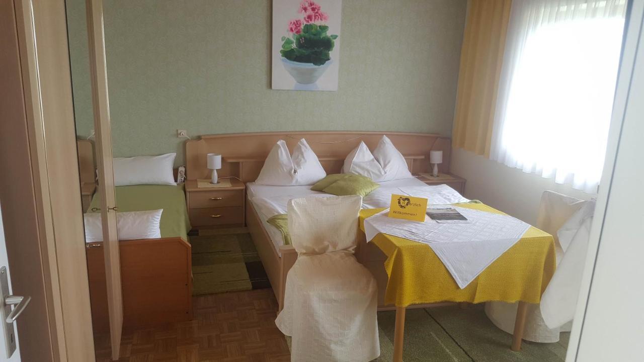 Gaestehaus Jeindl Hartmannsdorf Bagian luar foto