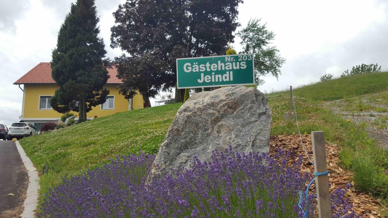 Gaestehaus Jeindl Hartmannsdorf Bagian luar foto