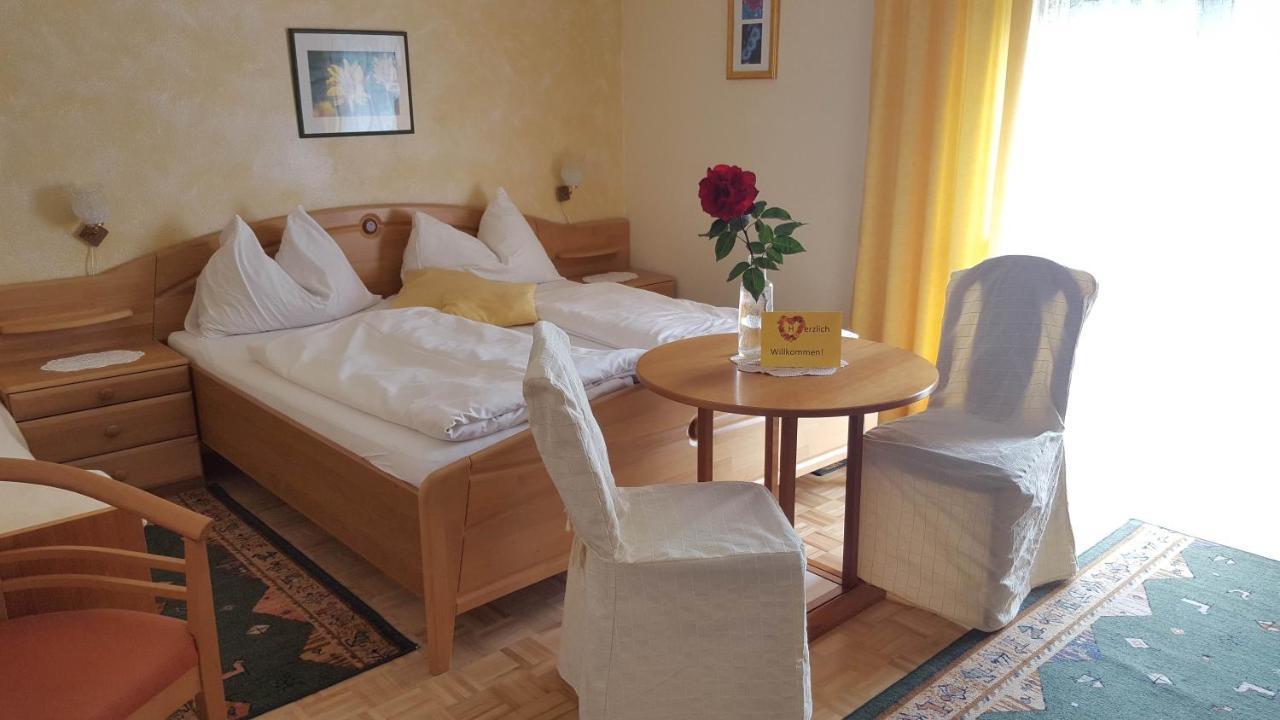 Gaestehaus Jeindl Hartmannsdorf Bagian luar foto