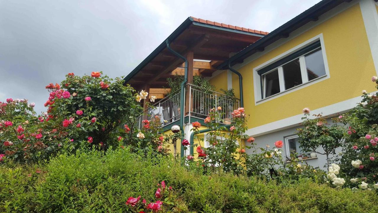 Gaestehaus Jeindl Hartmannsdorf Bagian luar foto
