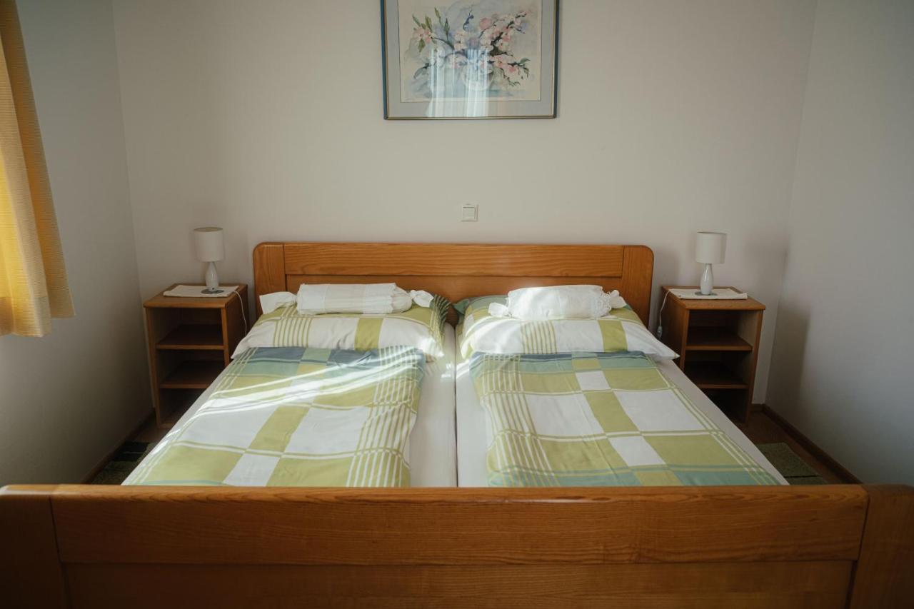 Gaestehaus Jeindl Hartmannsdorf Bagian luar foto